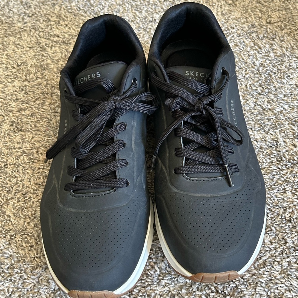 mens skechers size 11 52458w